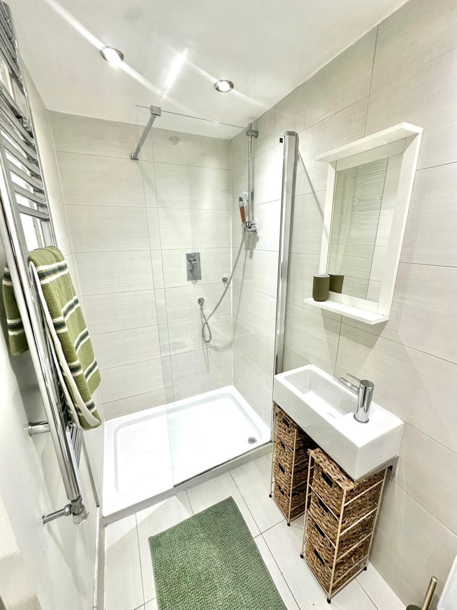 Opulent Oasis In London公寓 外观 照片